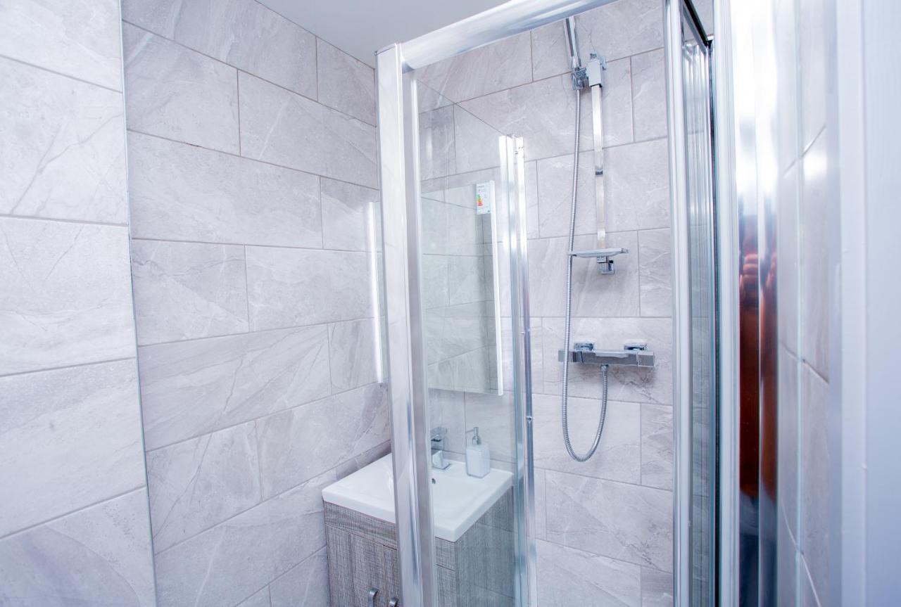 Spacious Urban City Apartment Донкастер Экстерьер фото