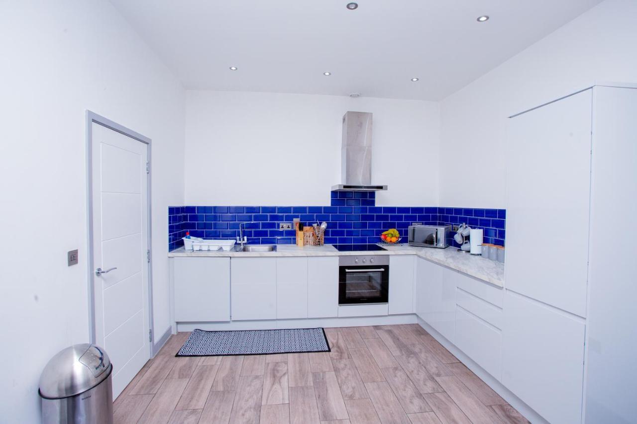 Spacious Urban City Apartment Донкастер Экстерьер фото
