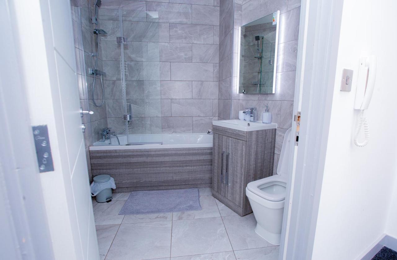 Spacious Urban City Apartment Донкастер Экстерьер фото
